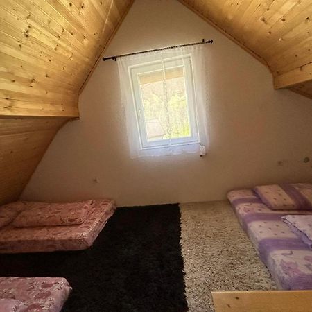 Bed And Breakfast Umoljani Zimmer foto