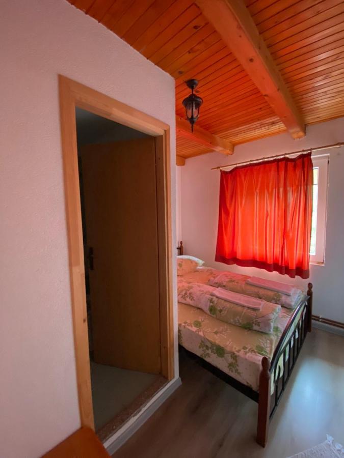 Bed And Breakfast Umoljani Exterior foto