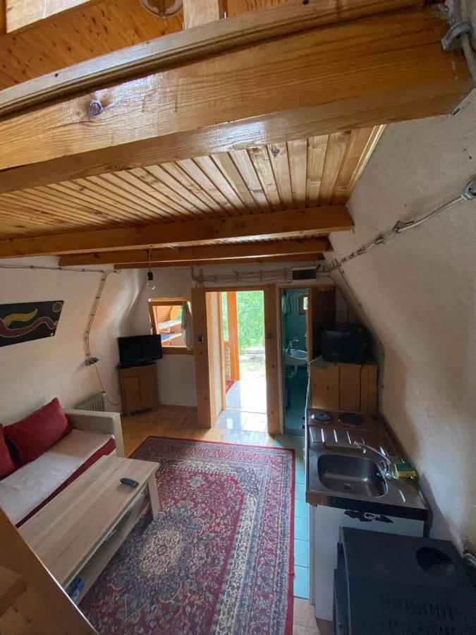 Bed And Breakfast Umoljani Exterior foto