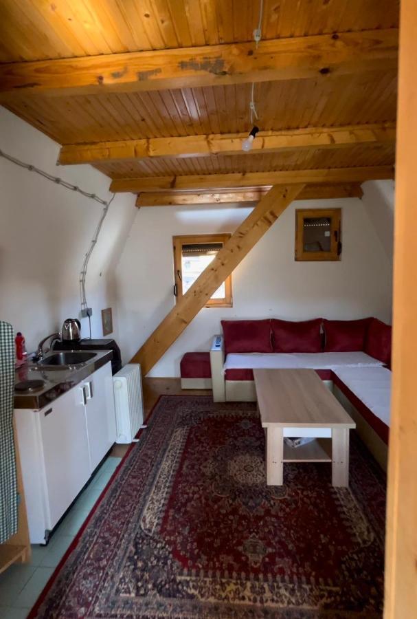Bed And Breakfast Umoljani Zimmer foto