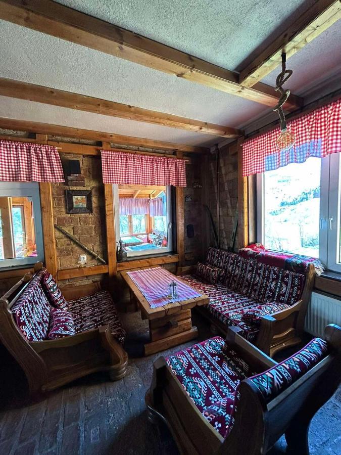 Bed And Breakfast Umoljani Exterior foto