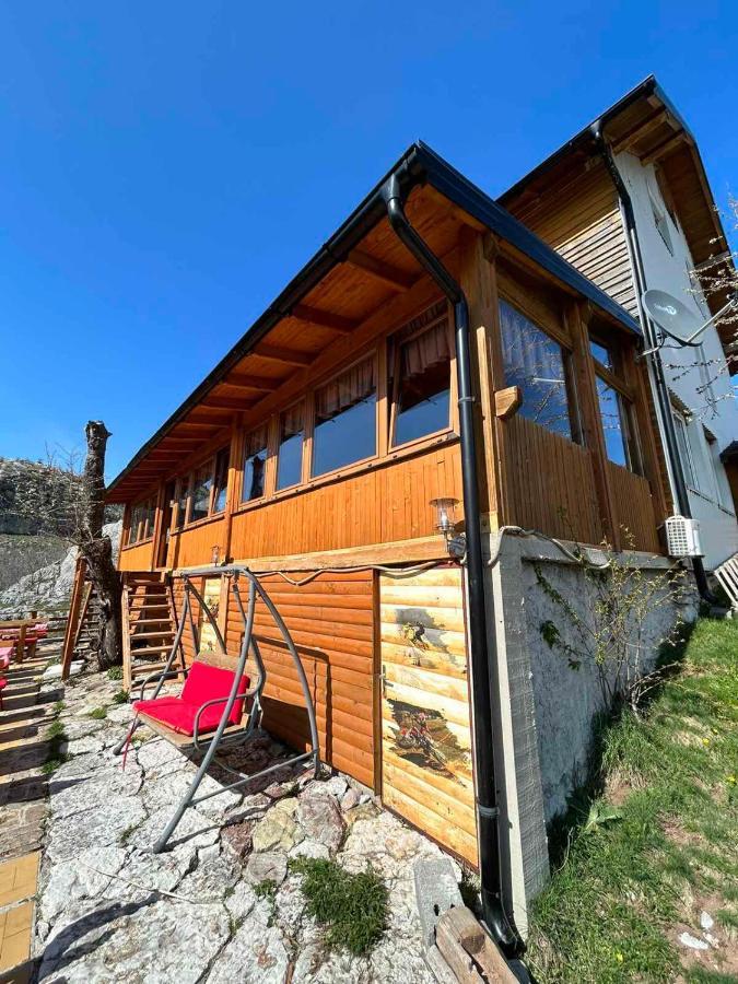 Bed And Breakfast Umoljani Exterior foto